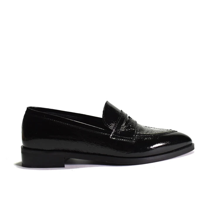 Adrain Cordani Pointy Patent Loafer