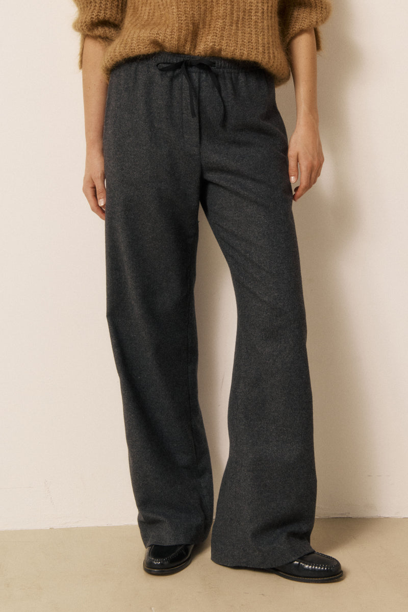 Plumiel Women's Grey Wool Flannel Pants