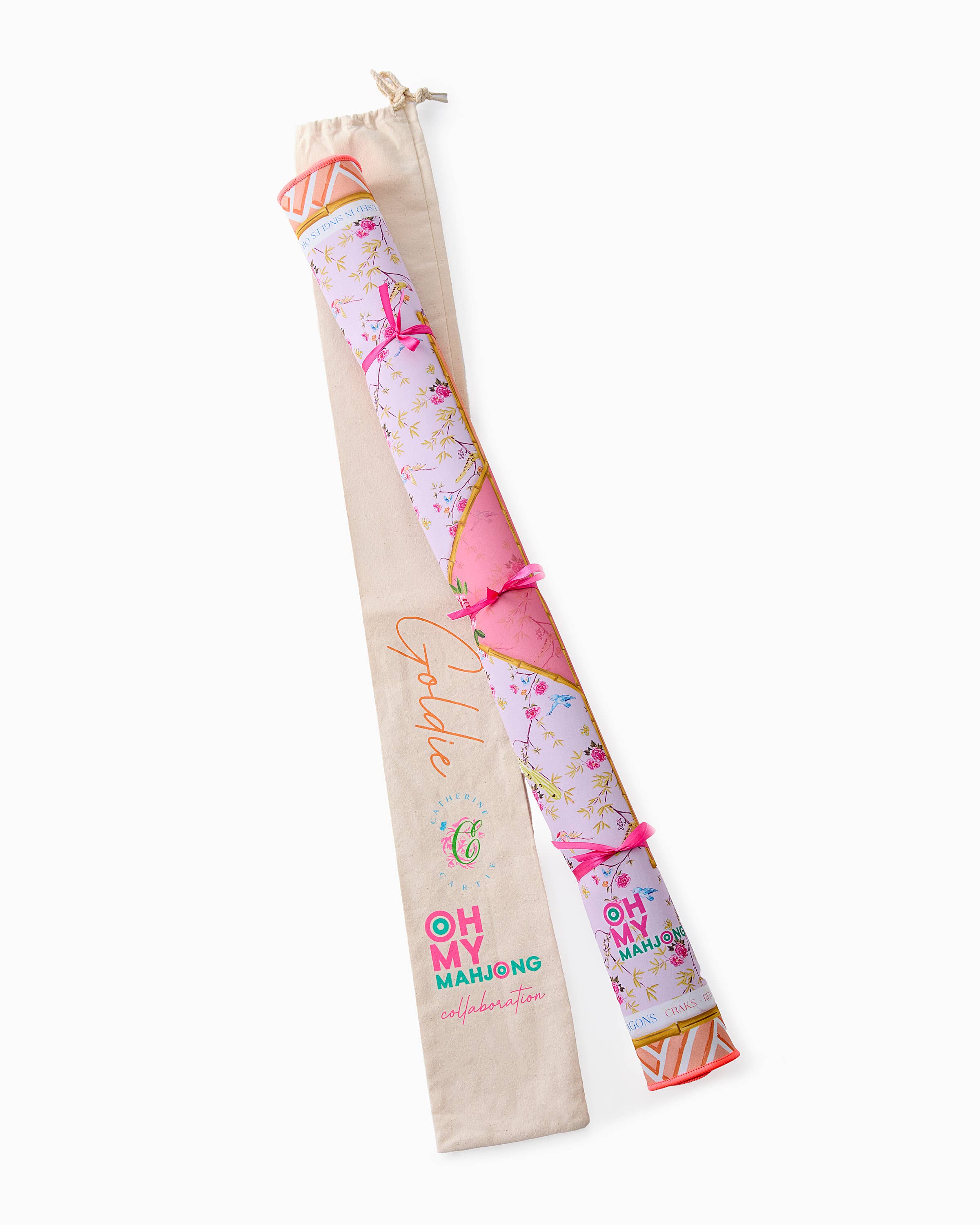 Decorative roller with floral design and 'Oh My Manu' text on a white background