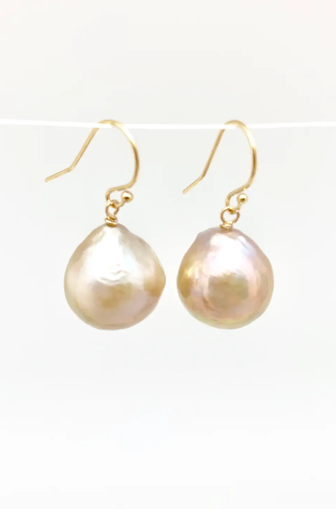 in2-design-Baroque-Earrings-champagne-gold