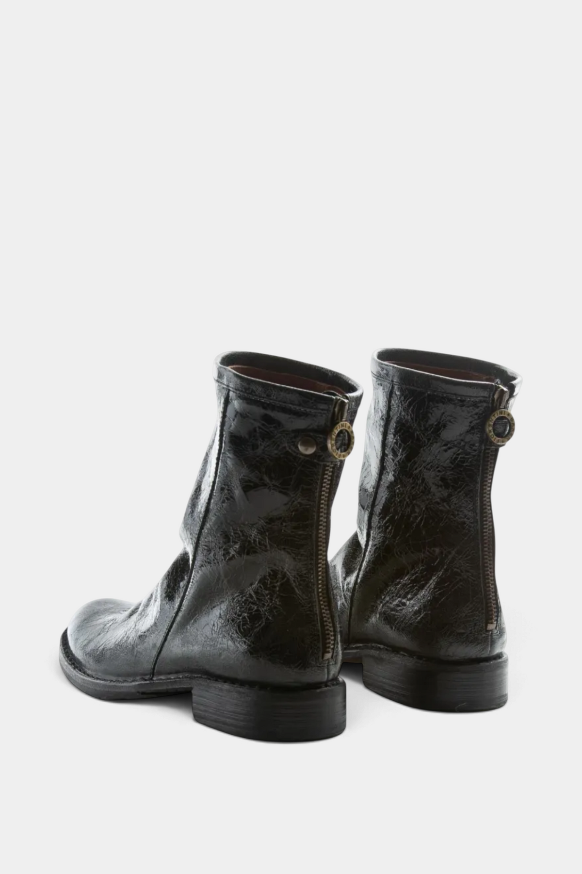 The Copper Shed EVEN black distressed leather ankle boots with rear zip and stacked heel, handcrafted in Italy.