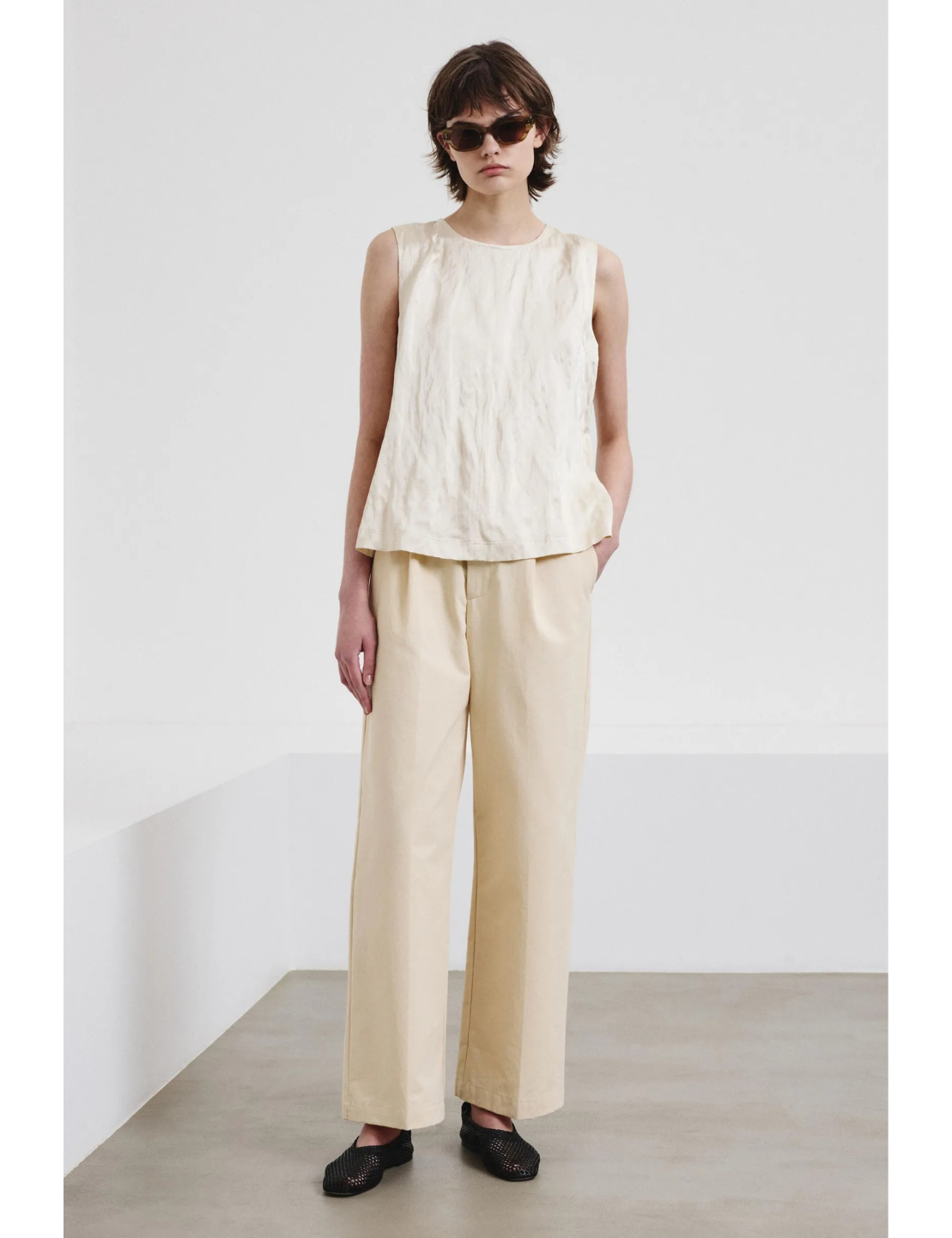 Sleeveless Shirt