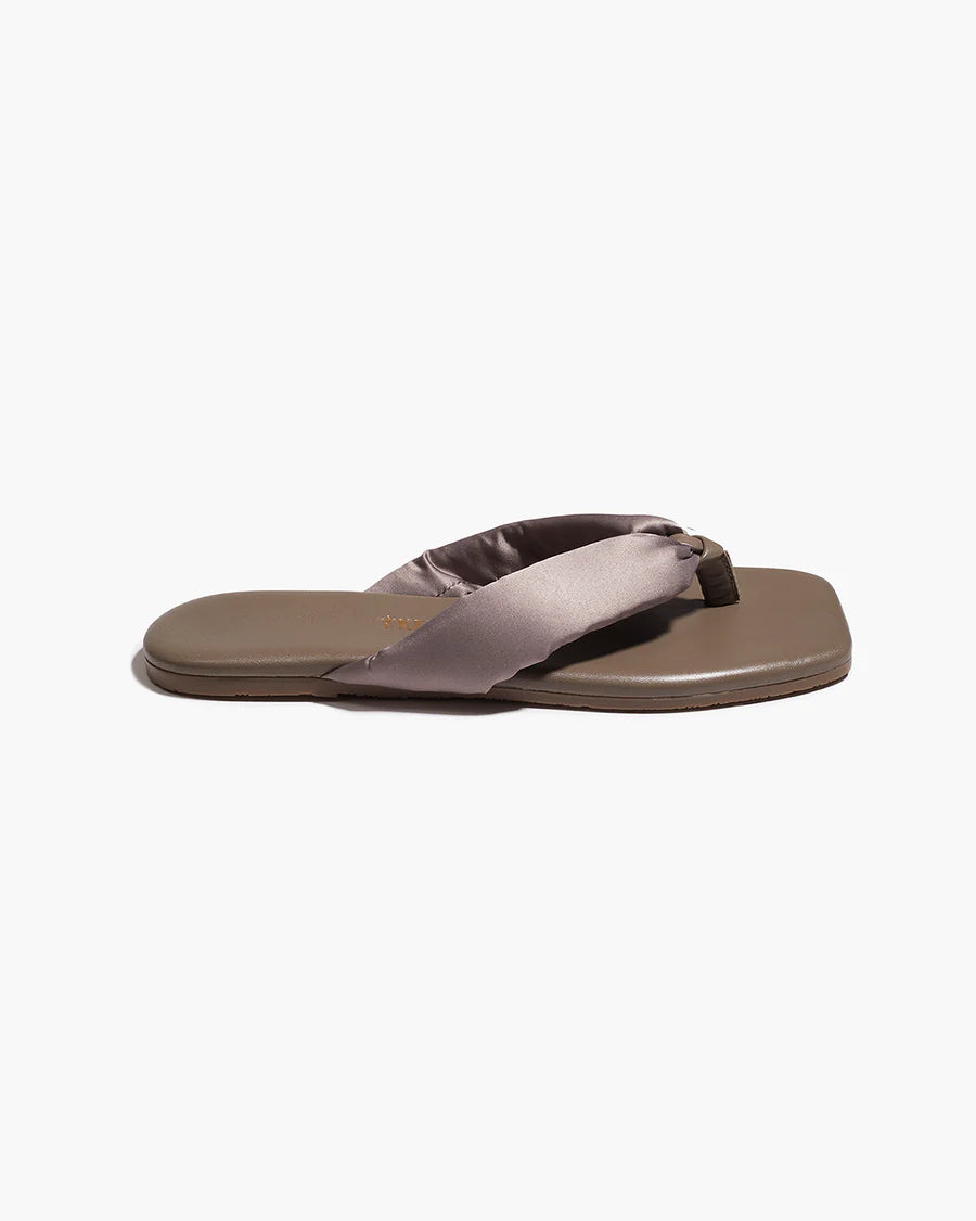 Lennon Flip Flop
