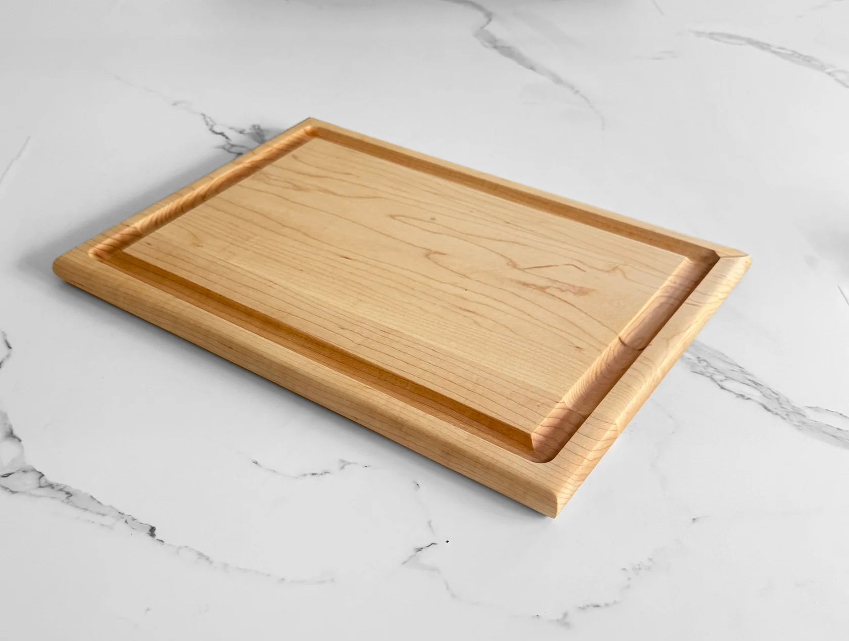 Reversible Board with Juice Groove