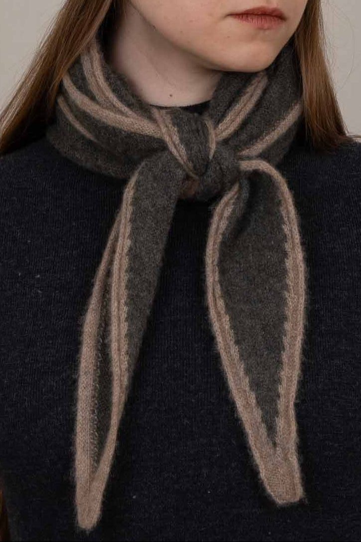 Austen Spindle-shaped Knitted Cashmere Scarf