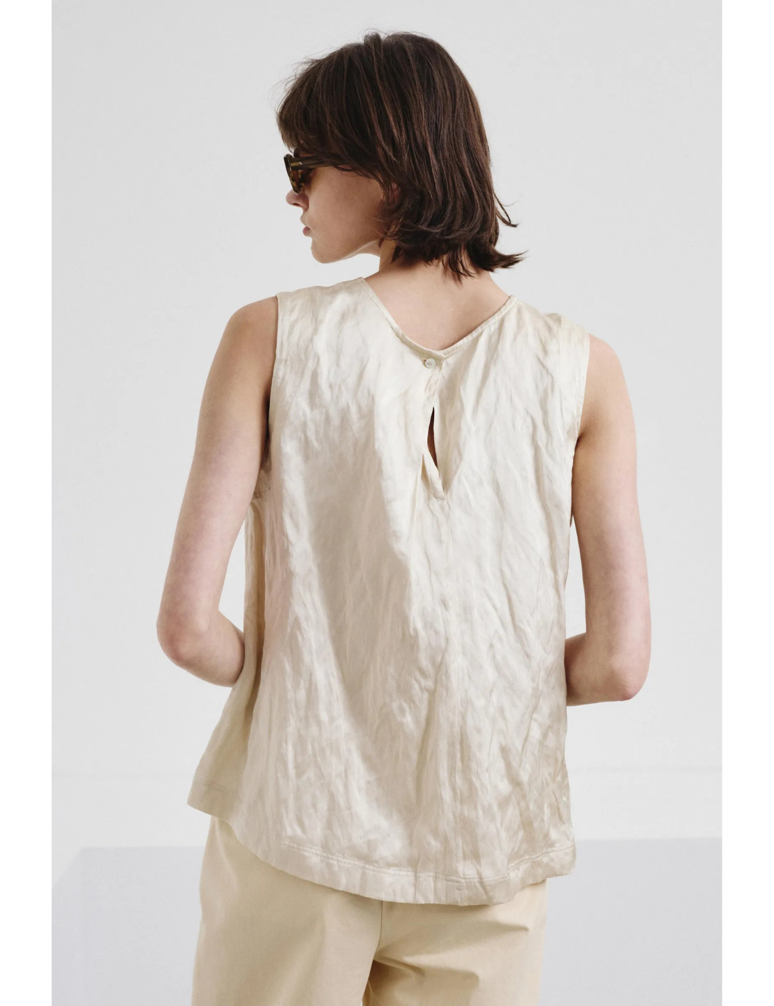 Sleeveless Shirt