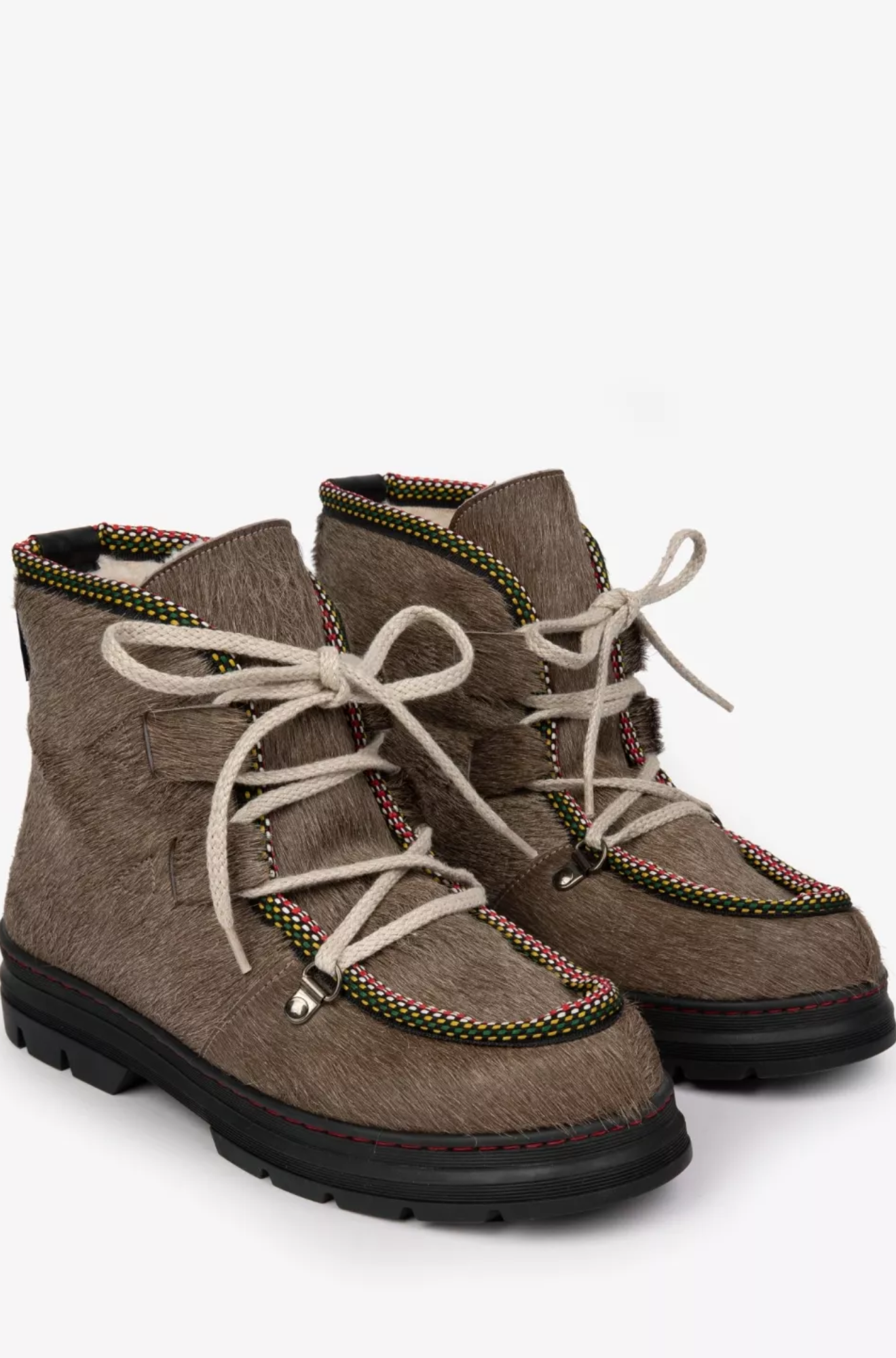 penelope-chilvers-incredible-boot-gintonic